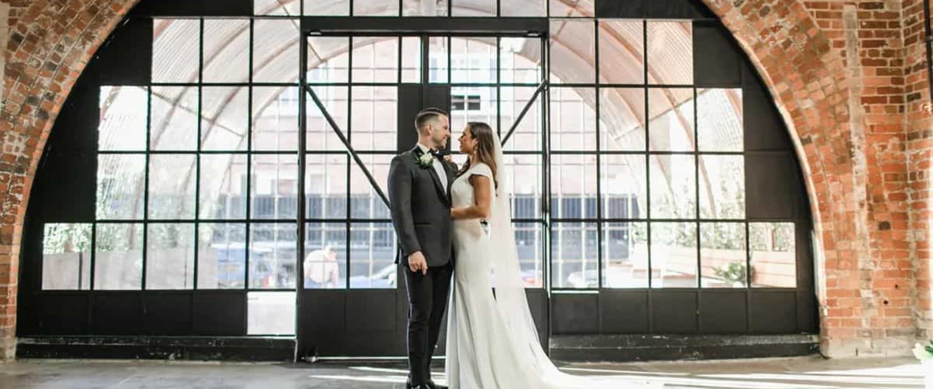 What Are the Additional Fees for Booking a Wedding Photography Session?