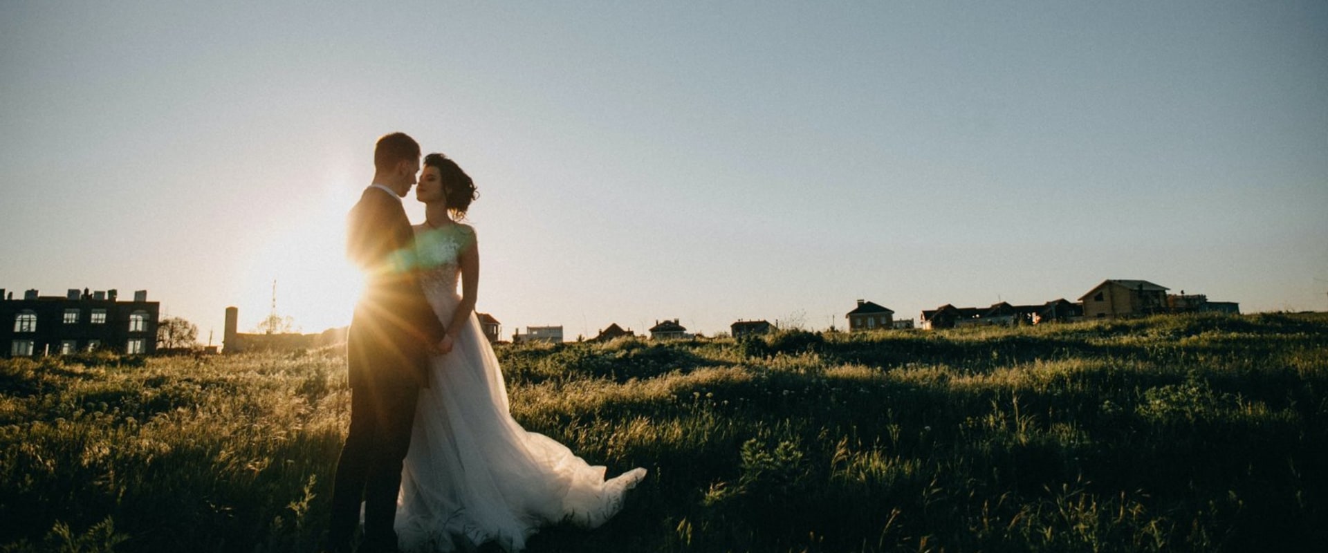 The Best Ways for Wedding Photographers to Share Photos