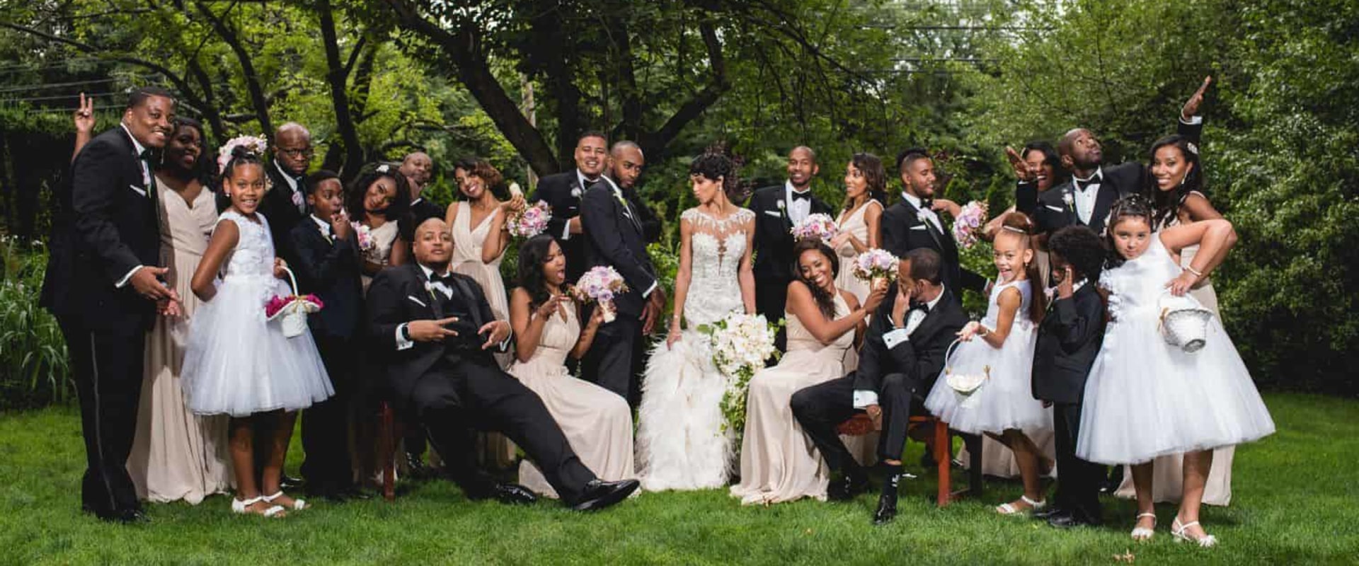 How Many Photos Should a Professional Wedding Photographer Give You?