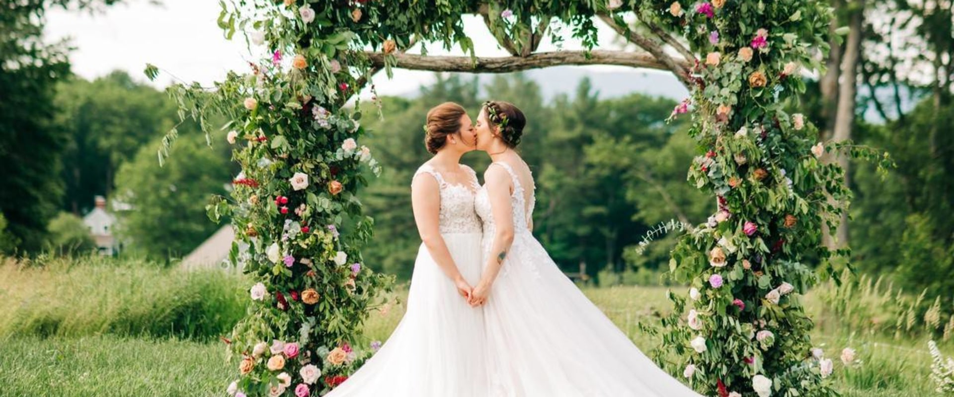 A Comprehensive Guide to Different Types of Wedding Photography