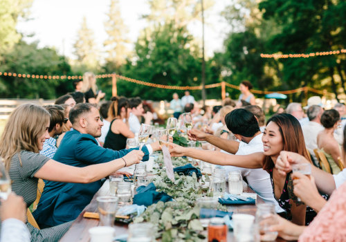 The Ultimate Guide to Wedding Guest Etiquette